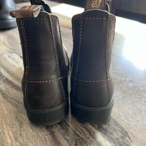 Blundstone #500 Chelsea Workboot brown size 7